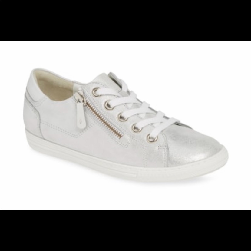 Paul Green Upbeat Metallic Low Top Sneakers In Silver/Ivory Combo